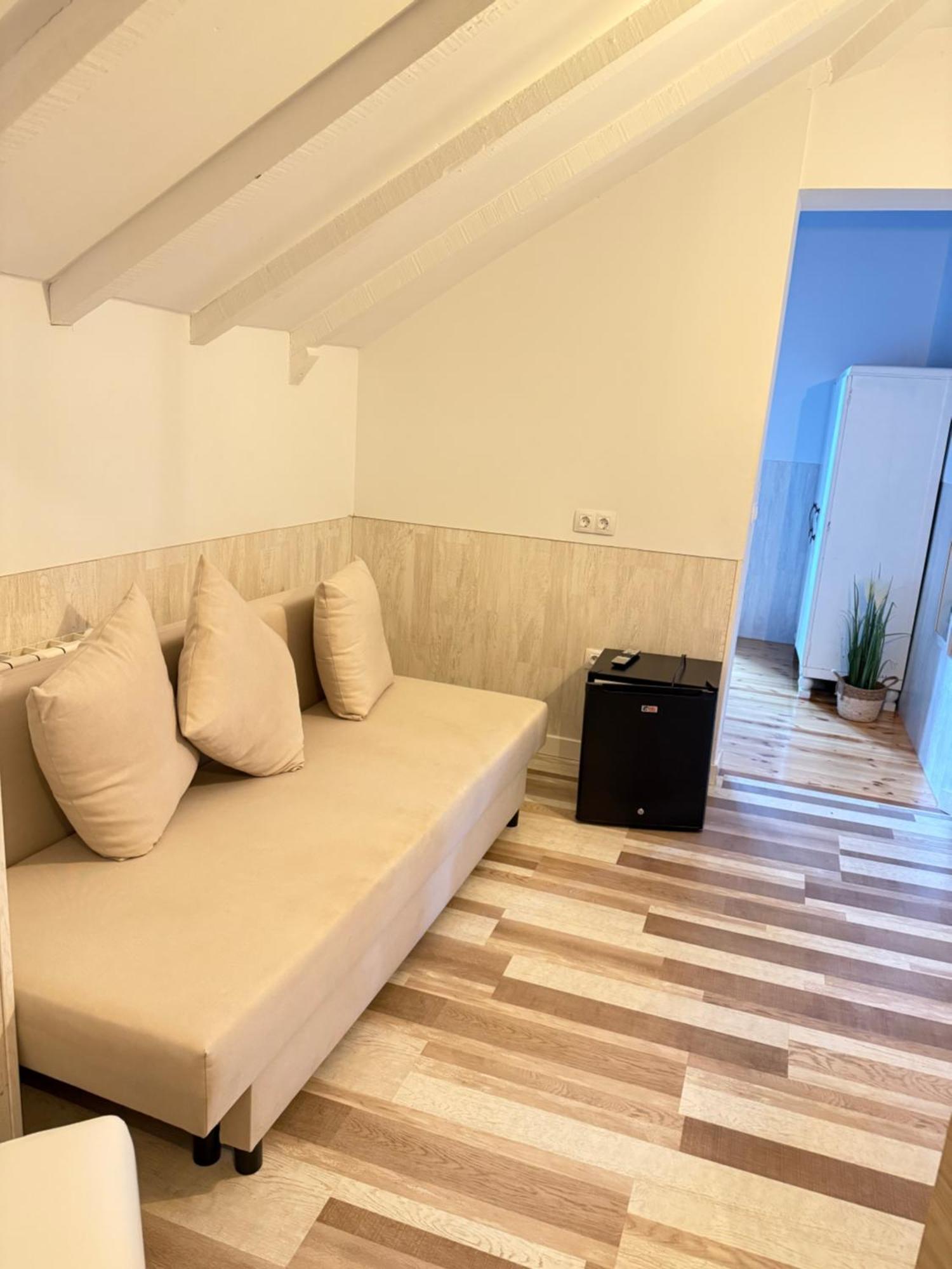 Casa Jardín El Colmenar Las Navas del Marqués Exterior foto