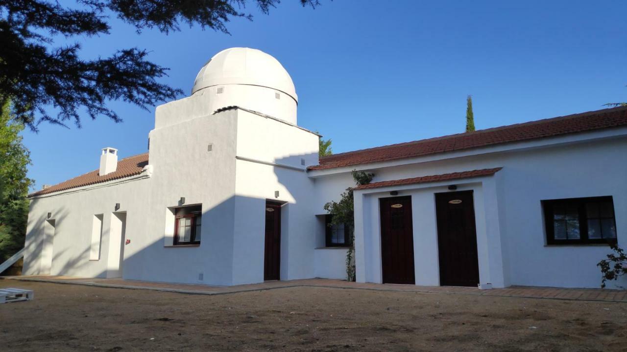 Casa Jardín El Colmenar Las Navas del Marqués Exterior foto